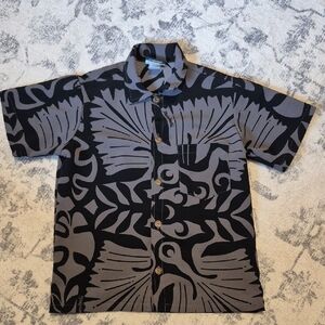 Boys M Manuhealii Button Down Shirt